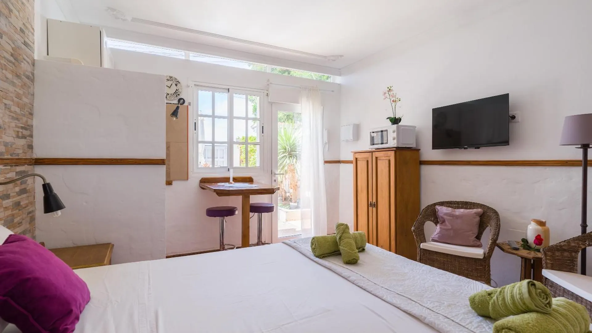 Solo Adultos, Las Tuneras Rooms La Oliva Séjour à la campagne